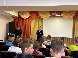Раменские полицейские совместно с представителем Общественного совета провели беседу в детском лагере