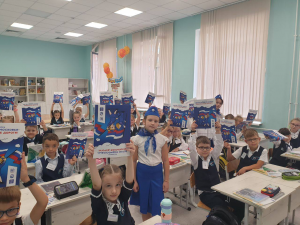 Раменская школа №35 начала учебный год с акции по соблюдению правил дорожного движения