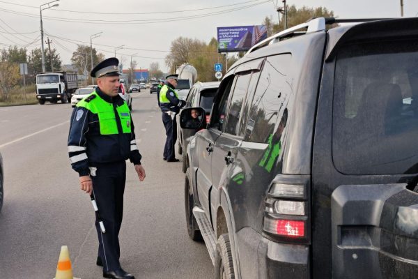 В преддверии выходных Автоинспекторы Раменского городского округа, Рамавтодор и волонтеры СОШ №5 провели профилактический рейд «Маленький пассажир — большая ответственность!»