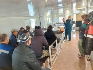 Инспекторы отдела надзорной деятельности и профилактической работы по Раменскому городскому округу провели инструктаж по пожарной безопасности с работниками тепличного хозяйства расположенного в д. Бояркино, Раменского г.о.