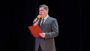 Директор ДК «Сатурн» Василий Строилов награжден знаком и благодарственным письмом Мособлдумы