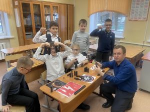 Ампульницы из Удельнинской школы-интерната отправятся на фронт