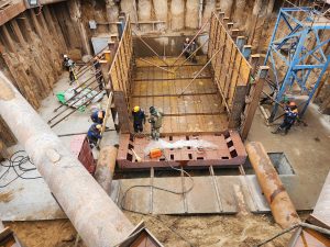 В Удельной продолжают строительство подземного пешеходного перехода