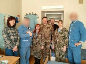 Артисты из Раменского округа посетили бойцов в военном госпитале