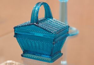 Раменский музей представляет коллекцию стеклянной посуды