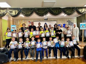 В Кузяевской школе состоялось торжественное мероприятие «Посвящение первоклассников в пешеходы»