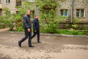 Глава Раменского округа Эдуард Малышев оценил содержание дворов в залинейной части города