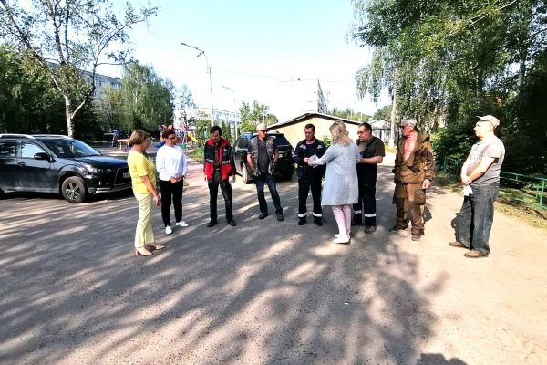 Директор ТУ «Гжель» Раменского округа Нина Ширенина встретилась с коллективом УМД «Гжельское» в поселке Электроизолятор