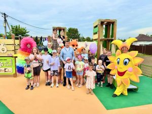 Глава Раменского округа Эдуард Малышев 4 июля открыл новую детскую площадку в д.Шилово