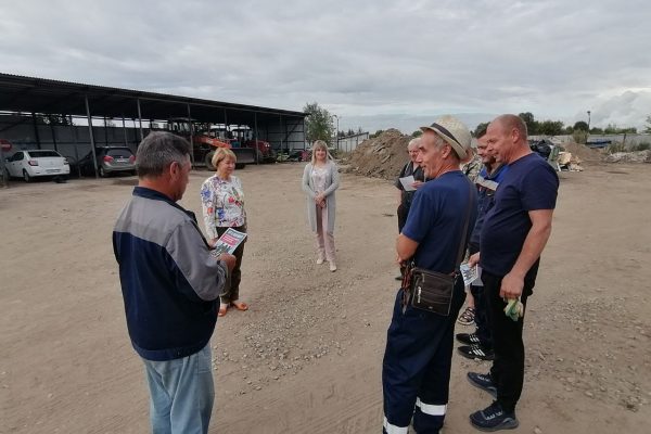 Жителям Гжели представили условия службы по контракту