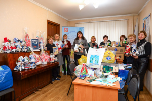 «Единая Россия» отправила на передовую линию СВО новогоднюю гуманитарную помощь