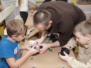 Раменские школьники помогают бойцам в зоне СВО