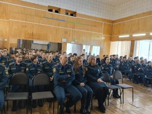 Будущее спасения: встреча сотрудников МЧС с учащимися Раменского колледжа